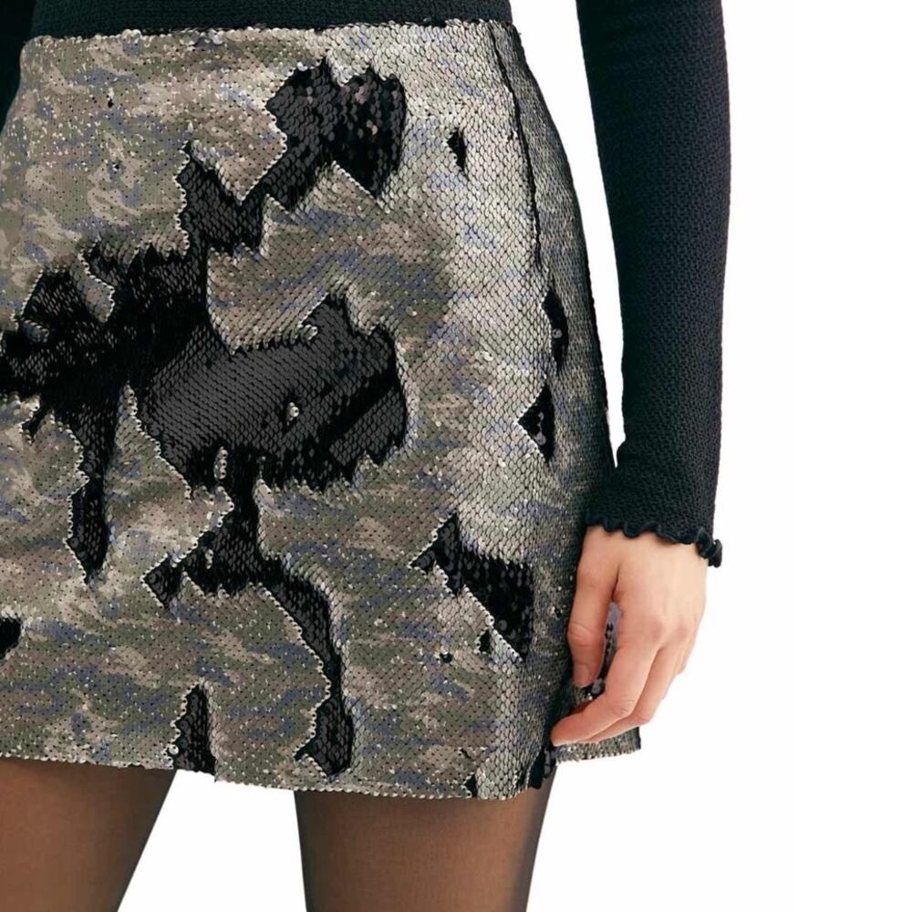 Free People Women's Black/Green Camo Reverse Sequin Stretch Mini Skirt sz 6 - Picture 6 of 8